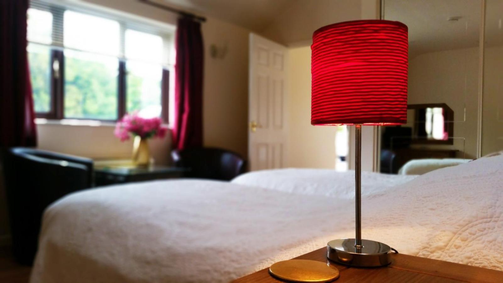 Miltons Country Lodge Lower Langford Екстериор снимка